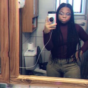 Meet your Posher, Julia